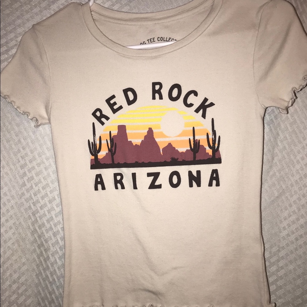Aeropostale shrunken tee